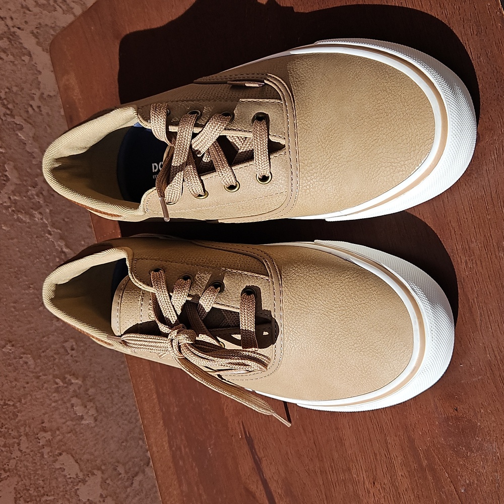 Dockers Tan Faux Leather Lace-up Sneakers Tennis Shoes 8.5 - Picture 2 of 10